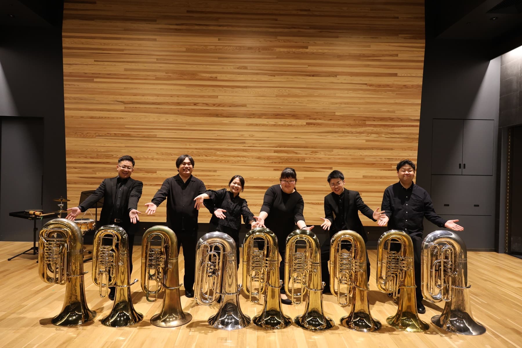 テューバ・ユーフォニアムなど低音金管楽器(イメージ)